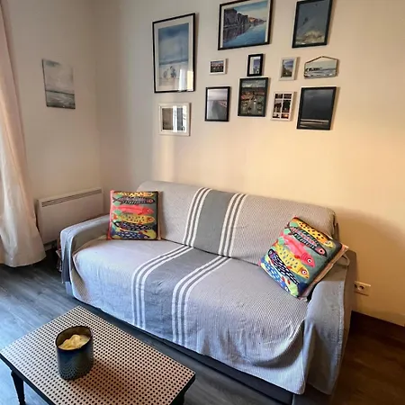 Les Baigneuses דירה